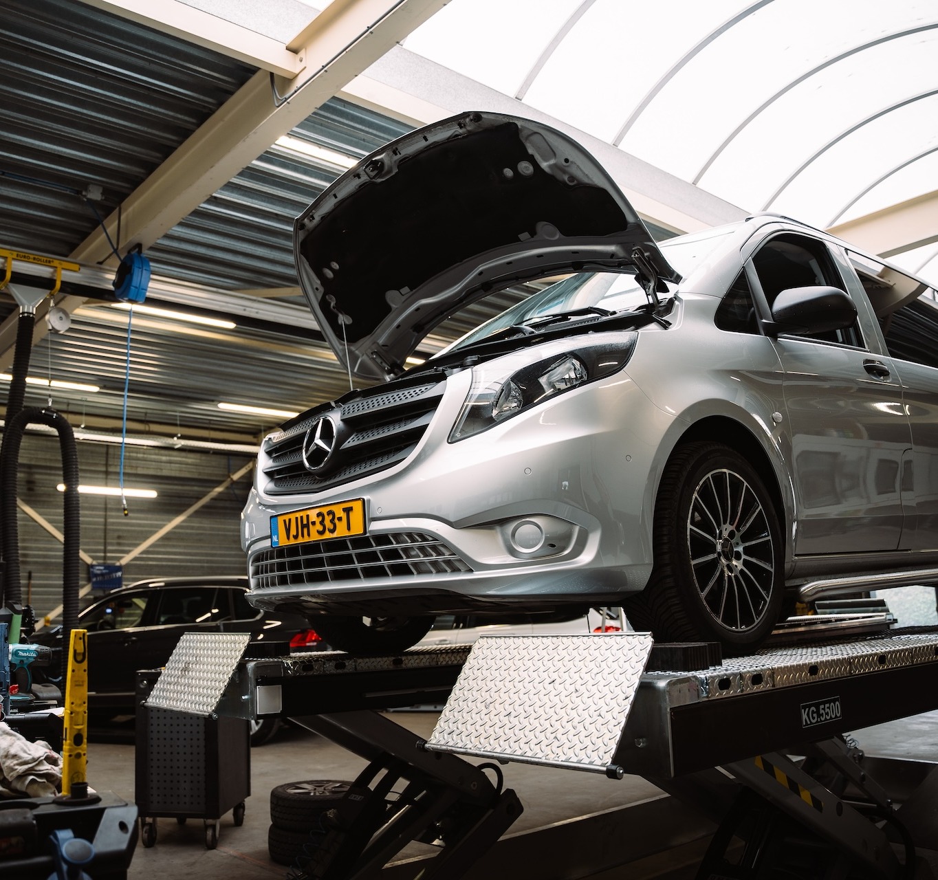 Content 20_content_image_1765369317151717763.jpg Bedrijfswagenonderhoud | Van der Veen Autogroep