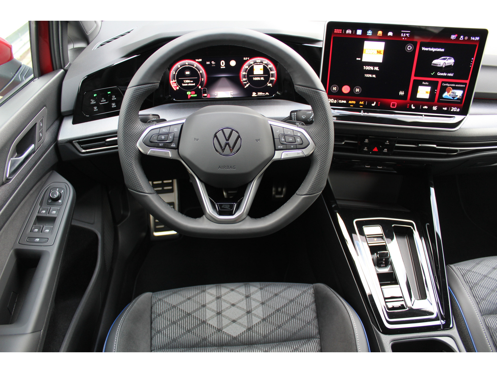 Volkswagen Golf 1.5 eTSI R-Line Edition 150pk 43553820-1.jpg | Van der Veen Autogroep
