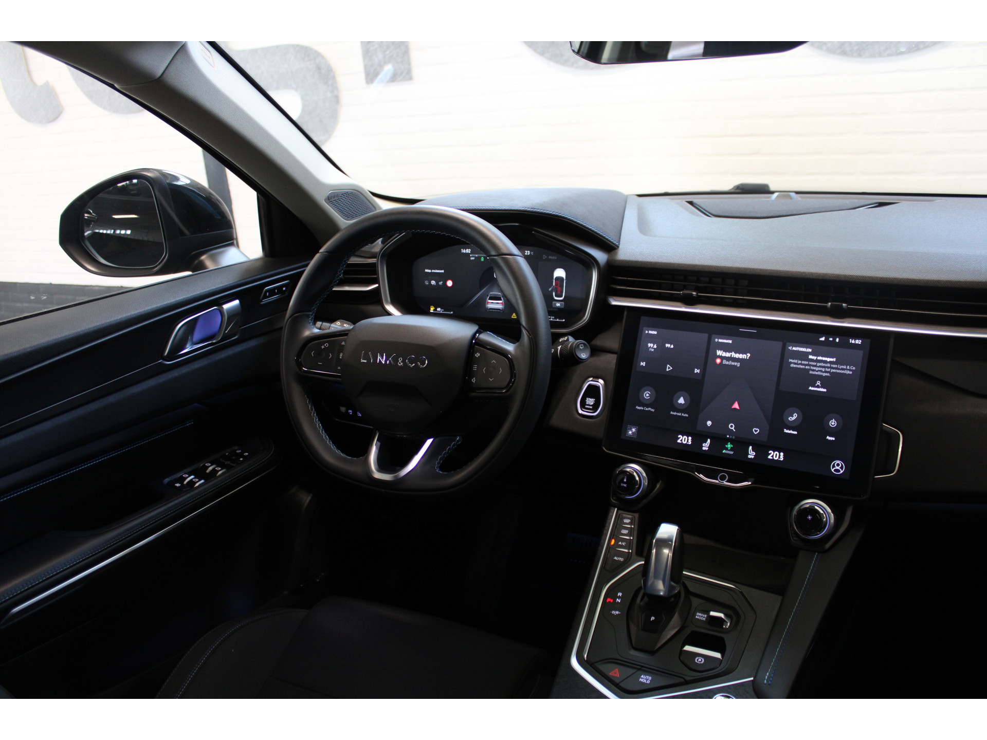 Lynk & Co 01 1.5 | Incl. 12 maanden garantie | 44347786-1.jpg | Van der Veen Autogroep