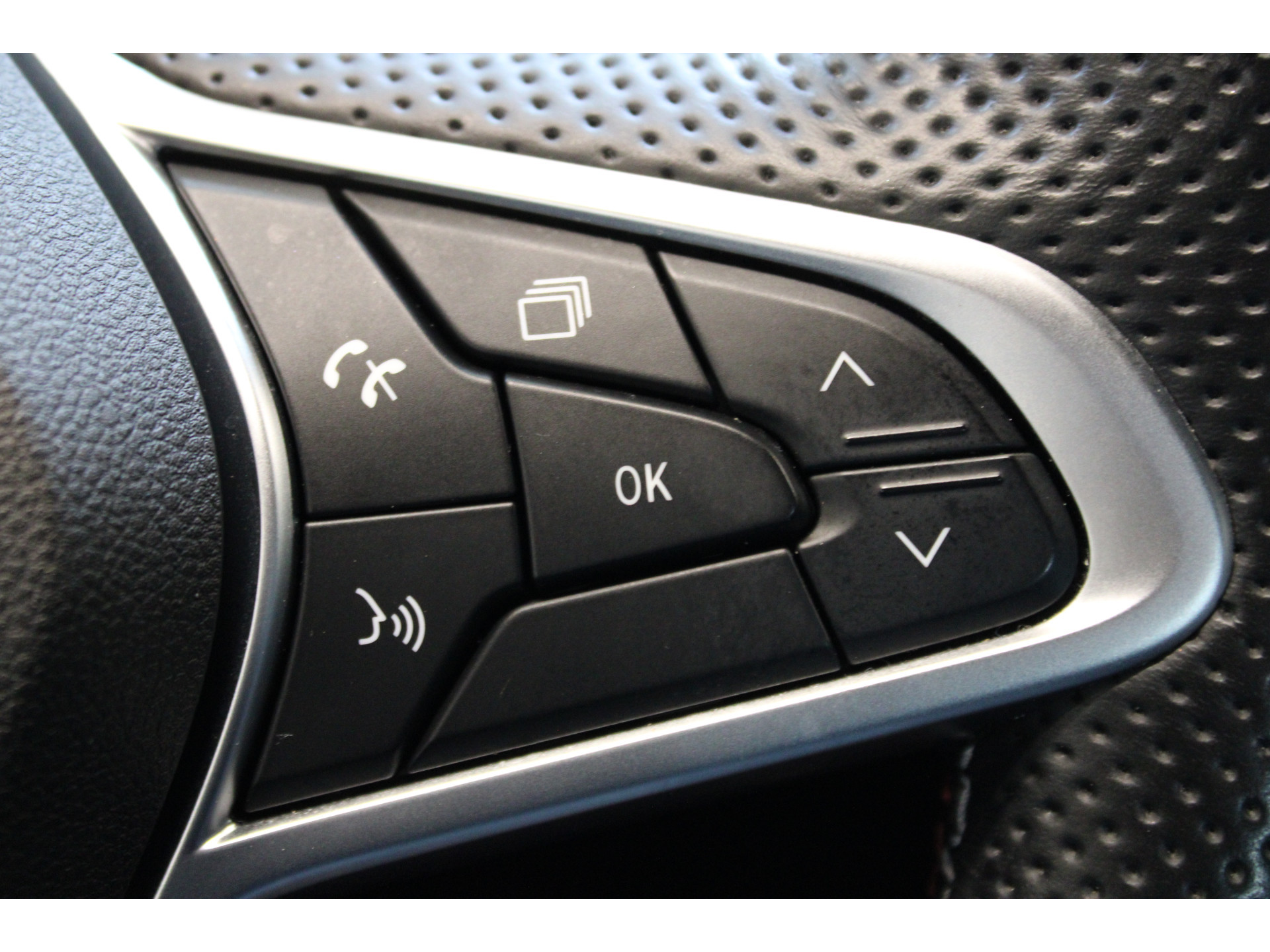 Renault Arkana 1.6 E-Tech Hybrid 145 R.S. Line | Incl. 12 maanden garantie | 45629915-42.jpg | Van der Veen Autogroep