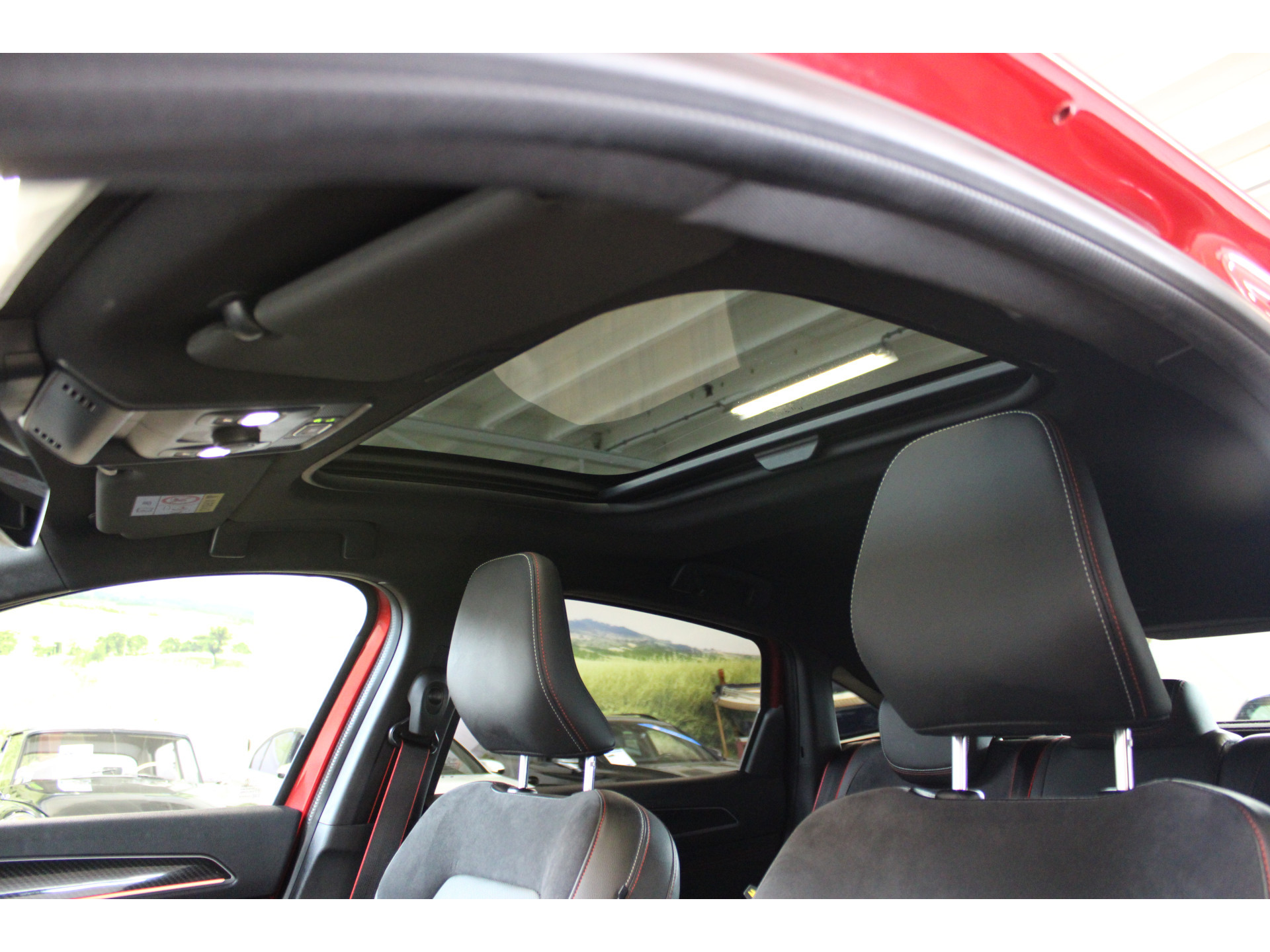 Renault Arkana 1.6 E-Tech Hybrid 145 R.S. Line | Incl. 12 maanden garantie | 45629915-57.jpg | Van der Veen Autogroep