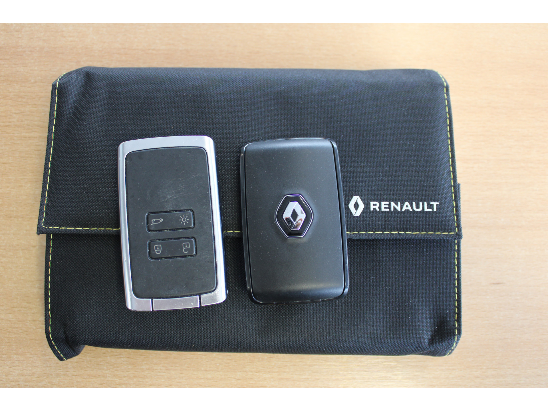 Renault Arkana 1.6 E-Tech Hybrid 145 R.S. Line | Incl. 12 maanden garantie | 45629915-63.jpg | Van der Veen Autogroep