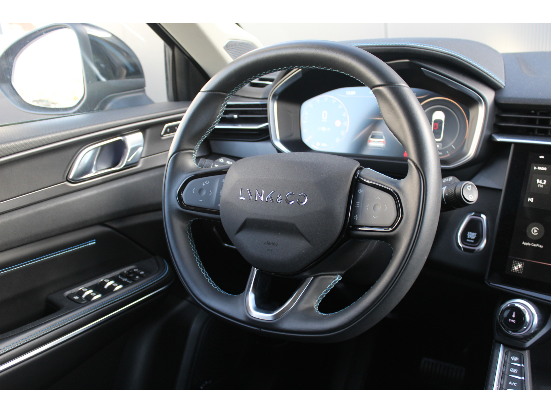 Lynk & Co 01 1.5 | Trekhaak | Incl. 12 maanden garantie 46973437-1.jpg | Van der Veen Autogroep