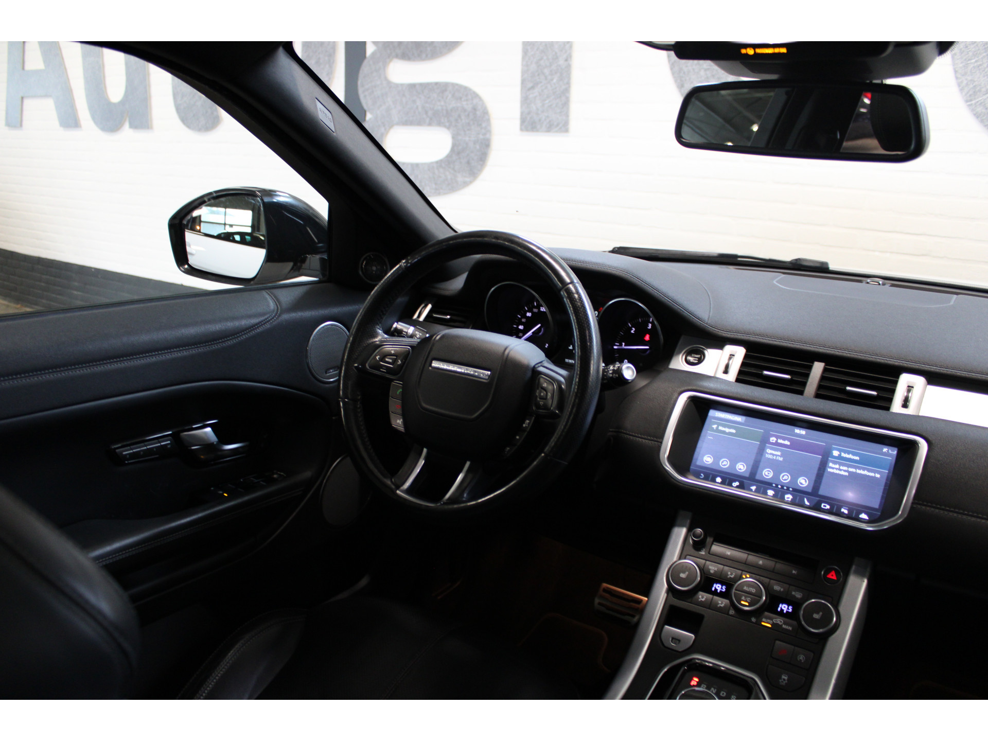 Land Rover Range Rover Evoque 2.0 TD4 Autobiography | incl. 12 maanden garantie 47137328-1.jpg | Van der Veen Autogroep