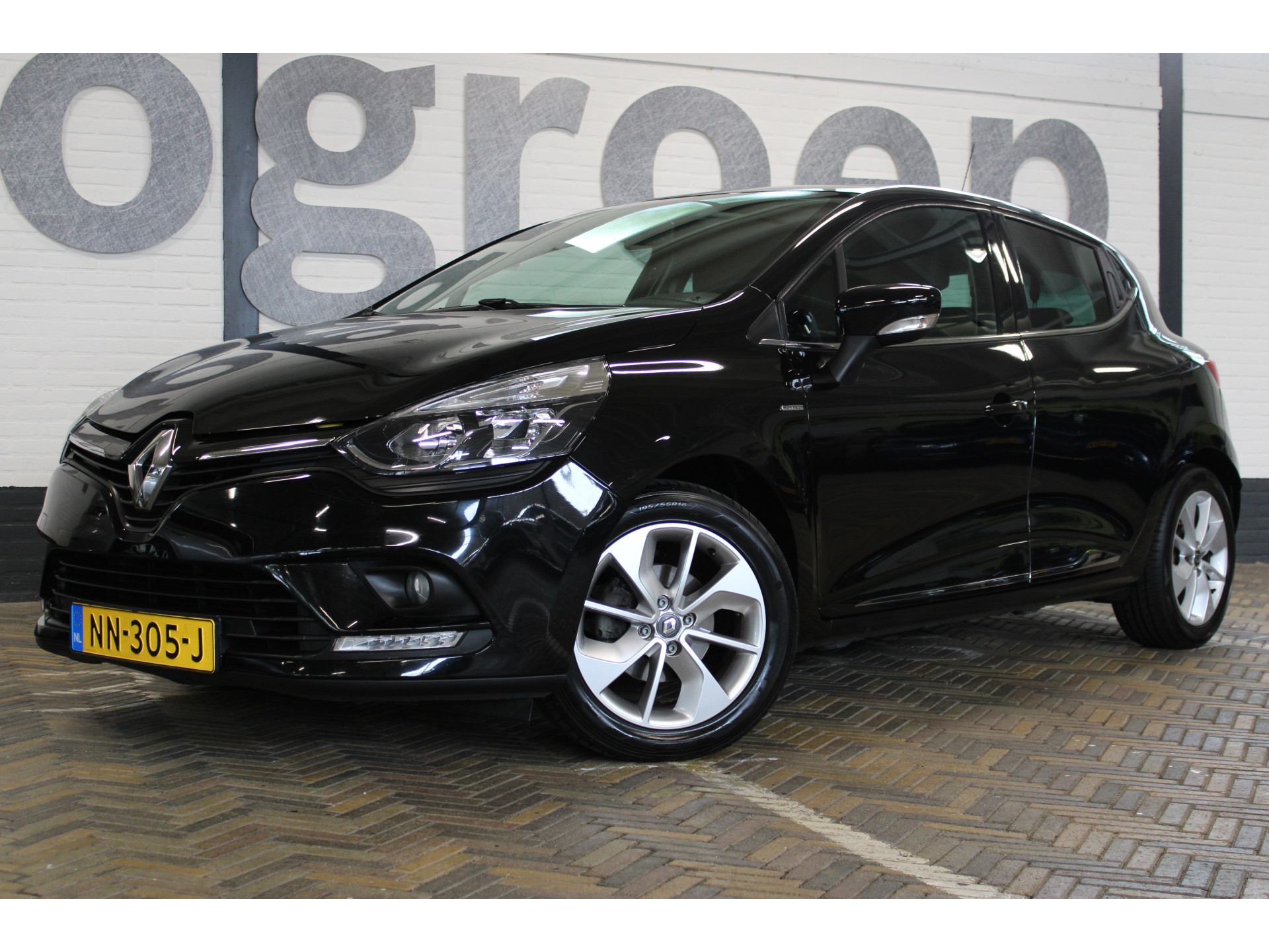 Renault Clio 0.9 TCe Limited | Incl. 12 maanden garantie | 47367232-3.jpg | Van der Veen Autogroep