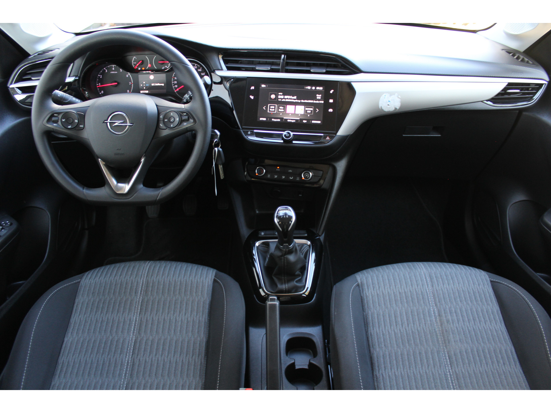 Opel Corsa 1.2 Edition | Incl. 12 maanden Garantie 47449544-1.jpg | Van der Veen Autogroep