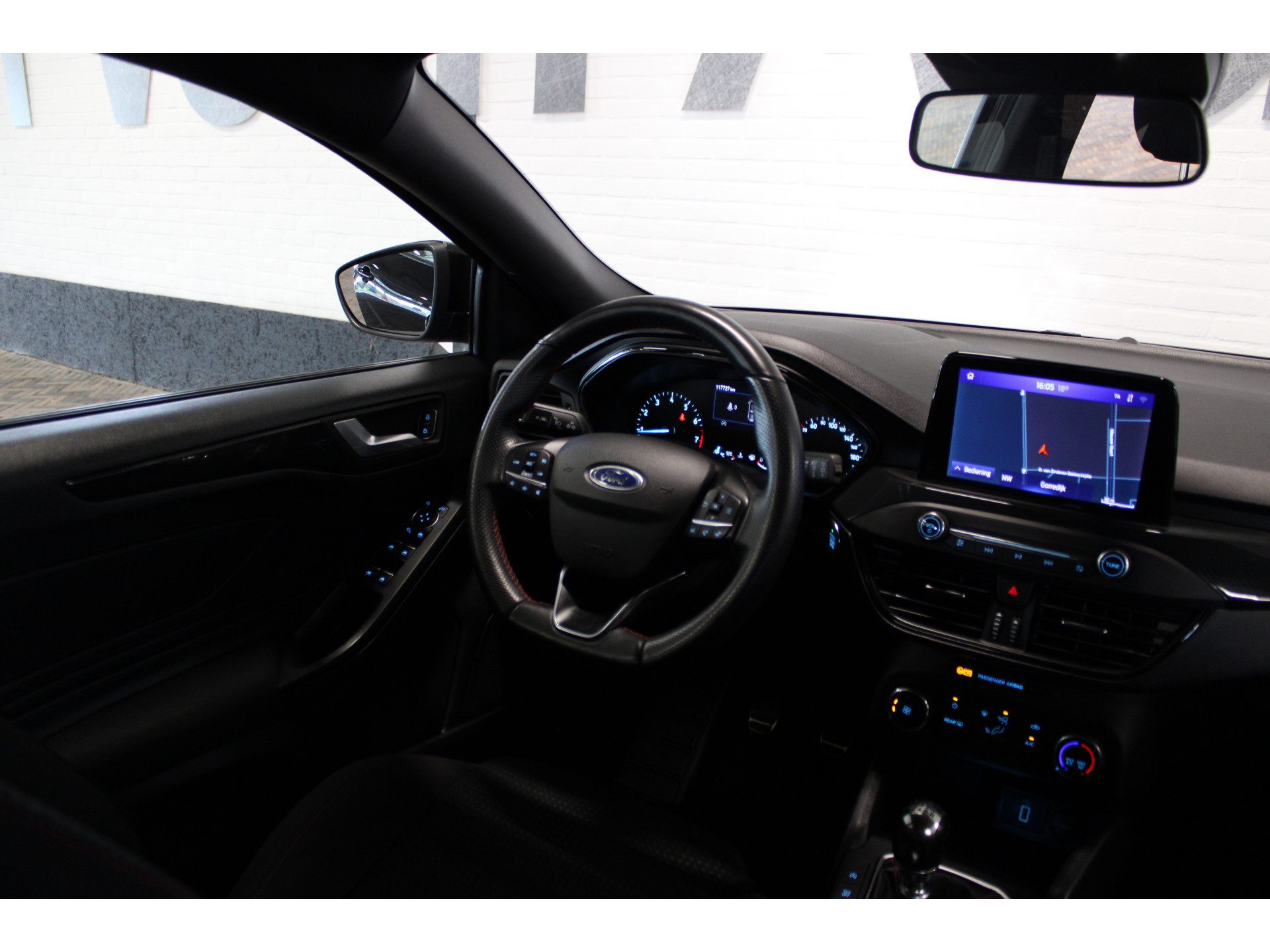 Ford Focus Wagon 1.0 EcoBoost ST Line Business | Incl. 12 maanden garantie | 47710383-1.jpg | Van der Veen Autogroep