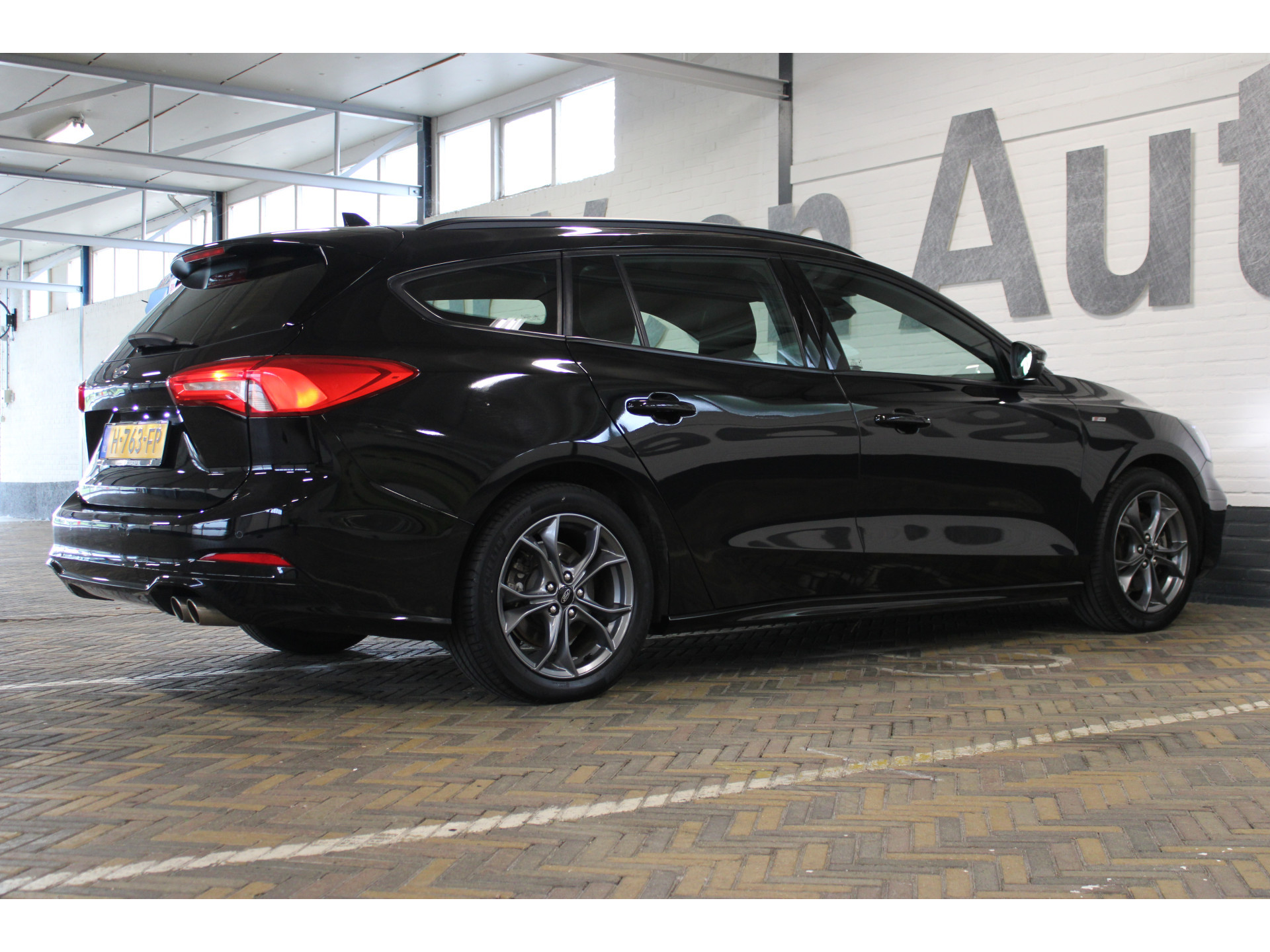 Ford Focus Wagon 1.0 EcoBoost ST Line Business | Incl. 12 maanden garantie | 47710383-2.jpg | Van der Veen Autogroep