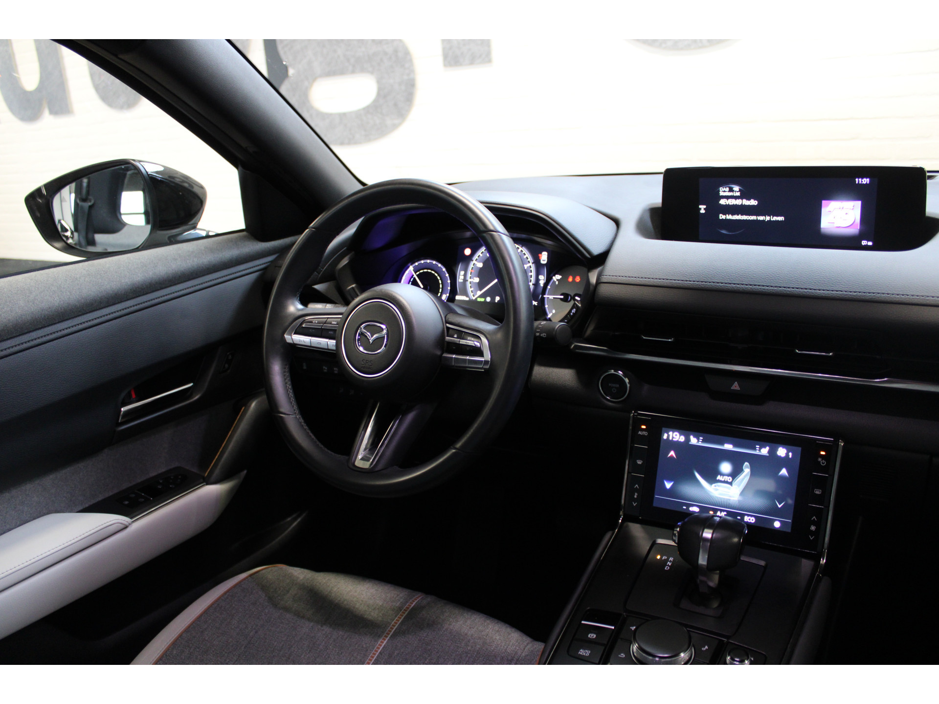 Mazda MX-30 e-SkyActiv 145 First Edition 36 kWh | Incl. 12 maanden garantie | 48190661-44.jpg | Van der Veen Autogroep