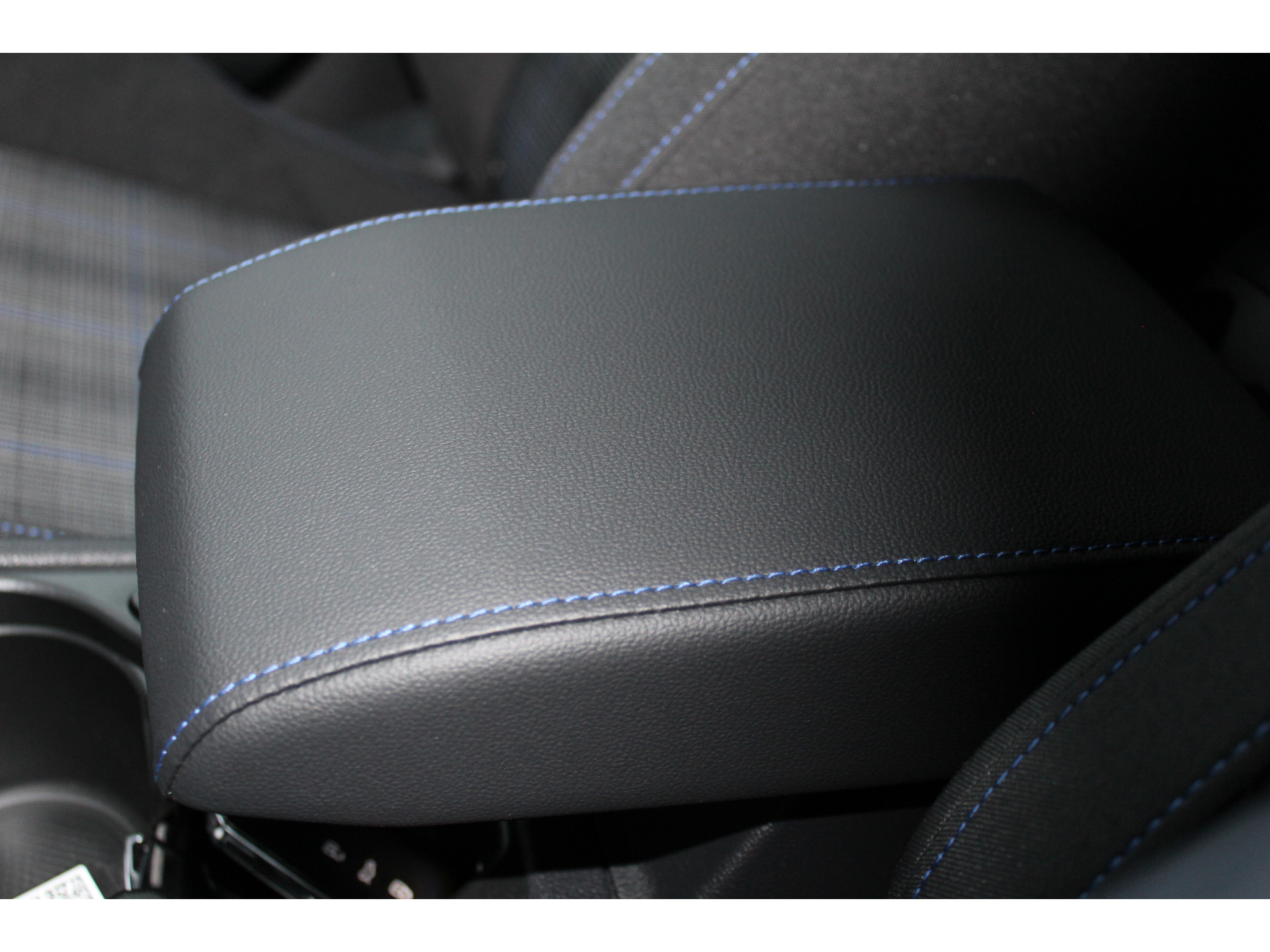 Volkswagen Golf 1.5 eHybrid GTE 272 pk 48249114-66.jpg | Van der Veen Autogroep