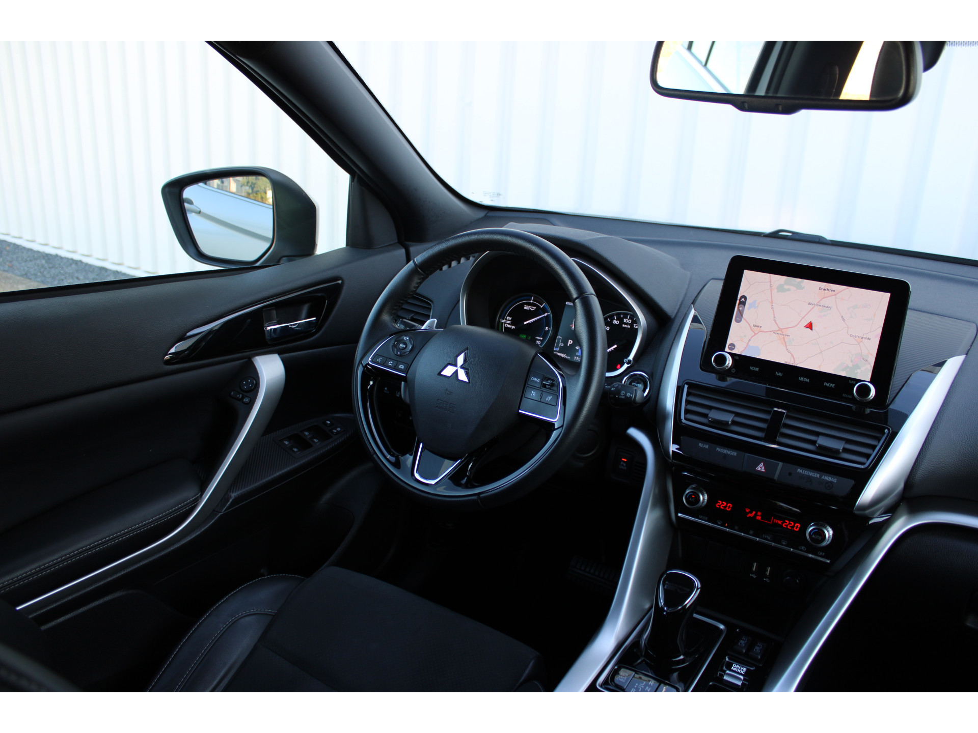 Mitsubishi Eclipse Cross 2.4 PHEV Intense+ | Incl. 12 maanden garantie | 48513923-1.jpg | Van der Veen Autogroep