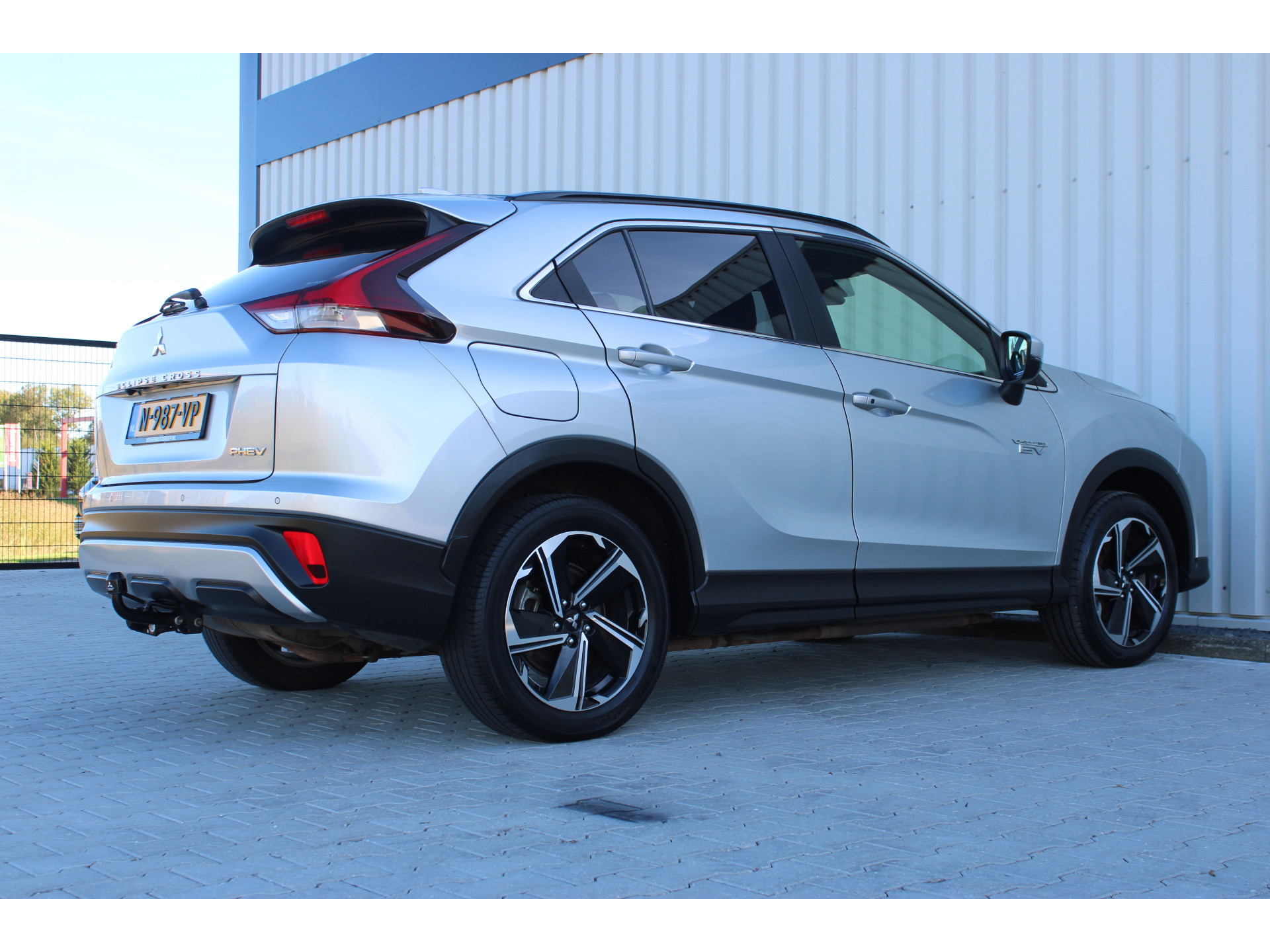 Mitsubishi Eclipse Cross 2.4 PHEV Intense+ | Incl. 12 maanden garantie | 48513923-2.jpg | Van der Veen Autogroep