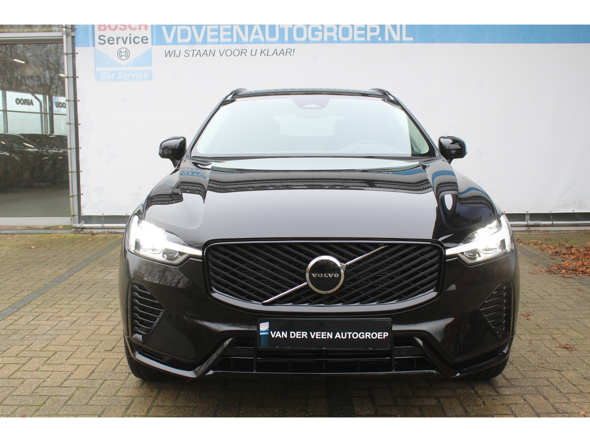 Volvo XC60 2.0 T6 Plug-in hybrid AWD Plus Dark | FACELIFT 49080488-4.jpg | Van der Veen Autogroep