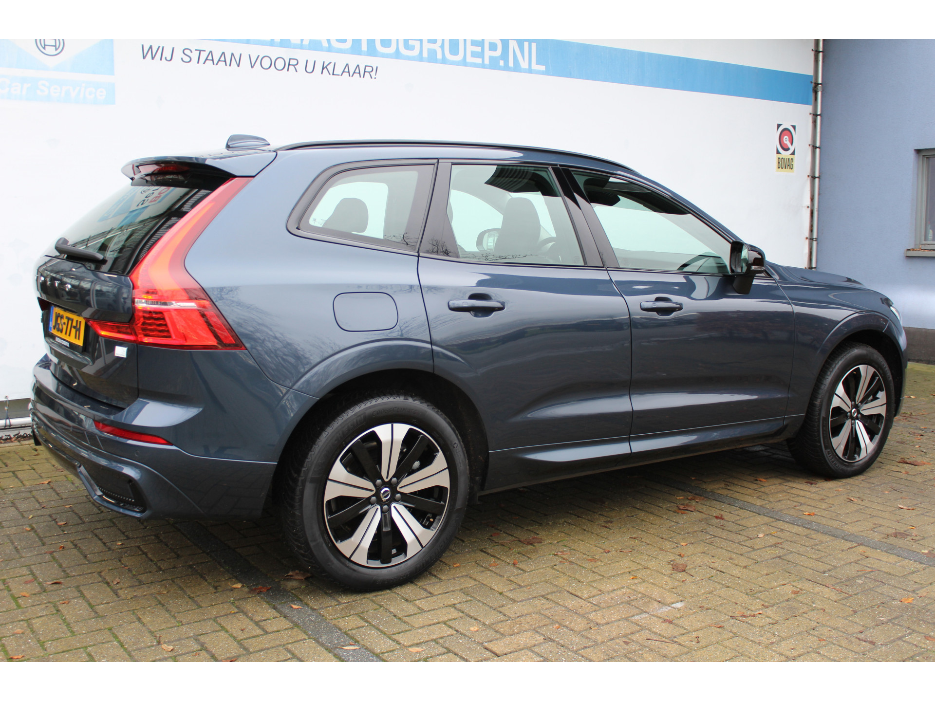 Volvo XC60 2.0 T6 Plug-in hybrid AWD Plus Dark | Incl. 12 maanden Garantie 49298918-2.jpg | Van der Veen Autogroep