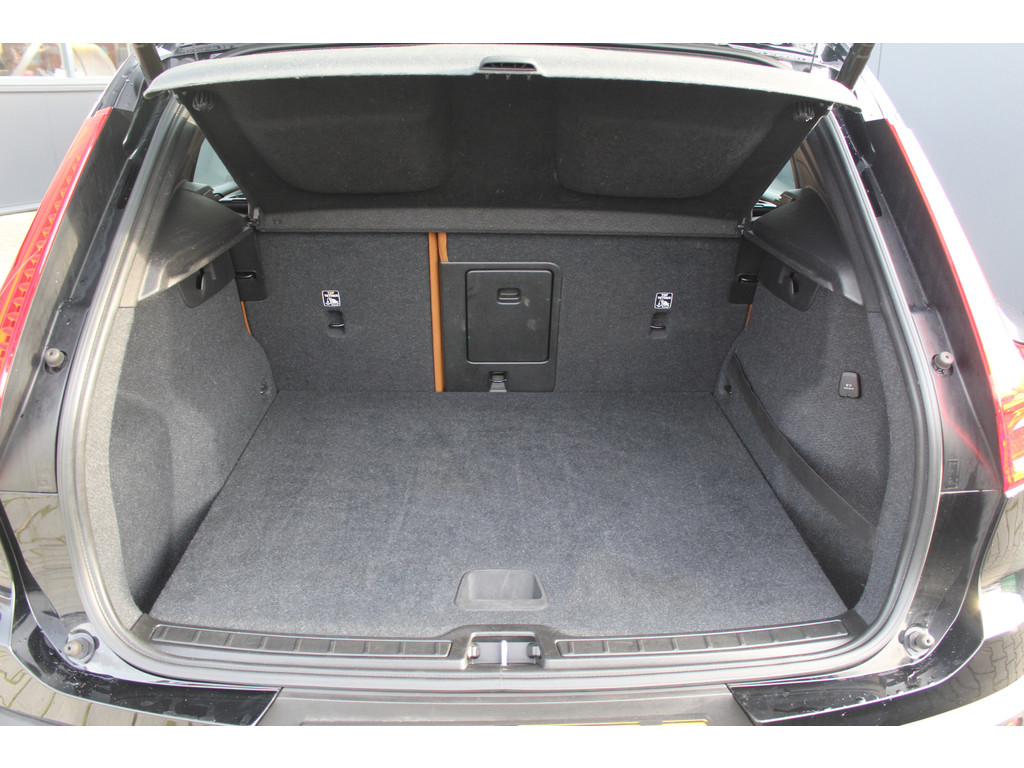 Volvo XC40 1.5 T3 R-Design 164PK | Incl. 12 maanden garantie 49450843-5.jpg | Van der Veen Autogroep