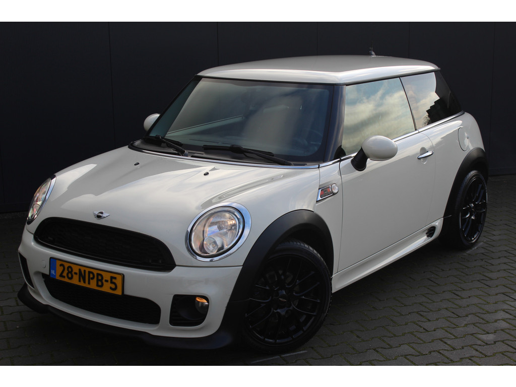 MINI Mini 1.6 Cooper Business Line 123pk 49524919-2.jpg | Van der Veen Autogroep