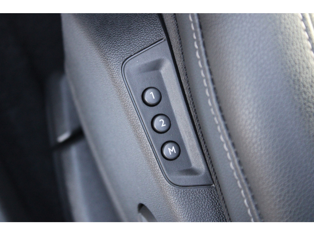 Opel Grandland X 1.6 Turbo Hybrid Ultimate | Incl. 12 maanden garantie | 49754212-35.jpg | Van der Veen Autogroep