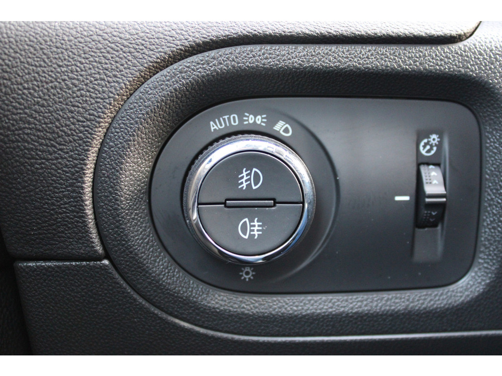 Opel Grandland X 1.6 Turbo Hybrid Ultimate | Incl. 12 maanden garantie | 49754212-37.jpg | Van der Veen Autogroep