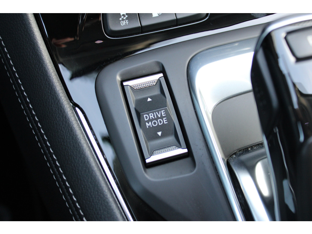 Opel Grandland X 1.6 Turbo Hybrid Ultimate | Incl. 12 maanden garantie | 49754212-50.jpg | Van der Veen Autogroep