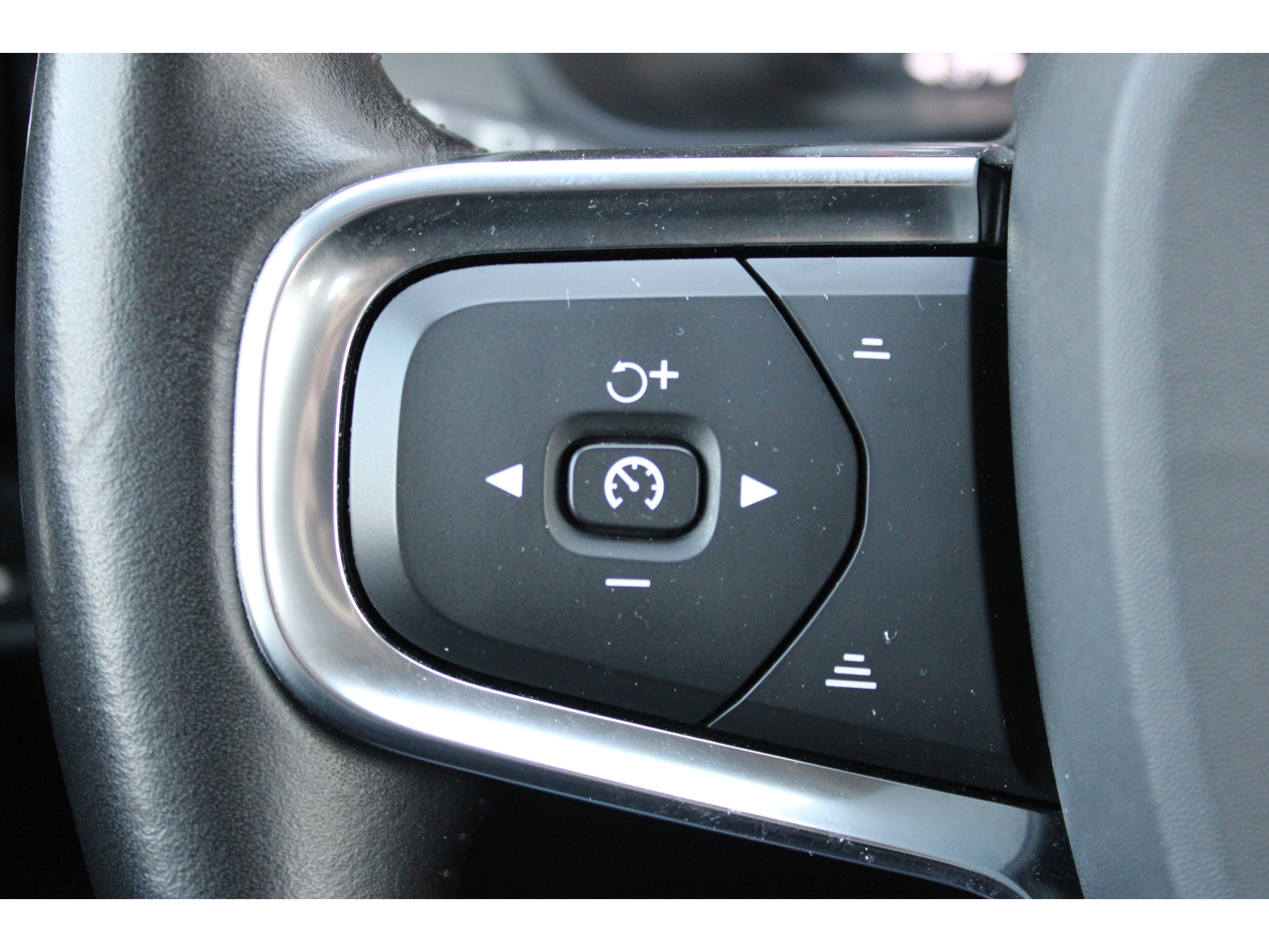 Volvo XC40 1.5 T3 Inscription | Incl. 12 maanden garantie | 49776682-32.jpg | Van der Veen Autogroep