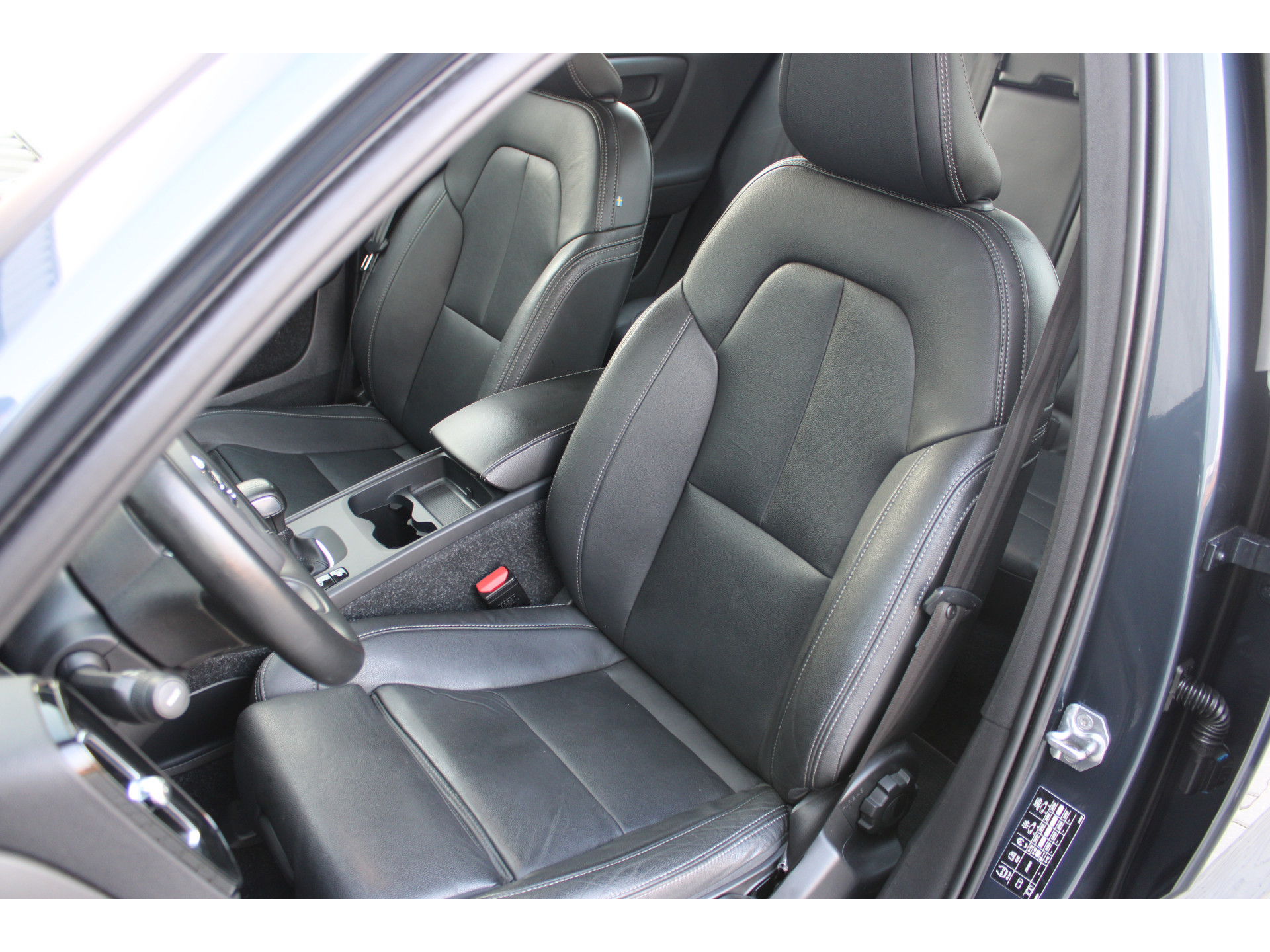 Volvo XC40 1.5 T3 Inscription | Incl. 12 maanden garantie | 49776682-42.jpg | Van der Veen Autogroep