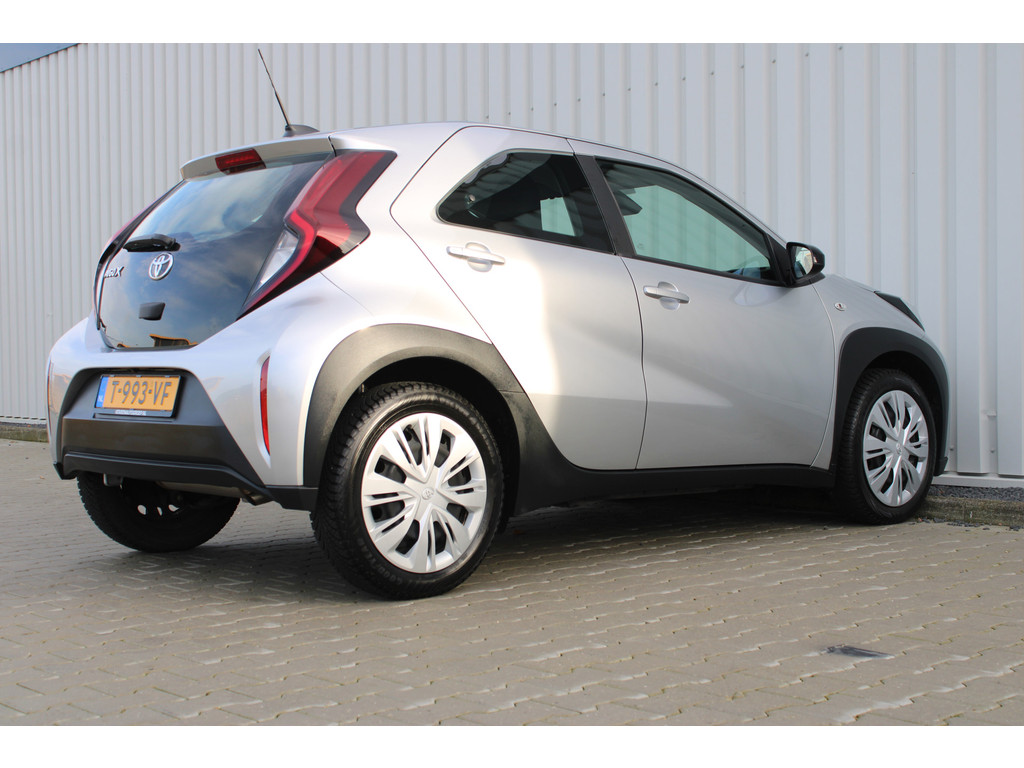 Toyota Aygo X 1.0 VVT-i MT Play | Incl. 12 maanden garantie | 49925437-2.jpg | Van der Veen Autogroep
