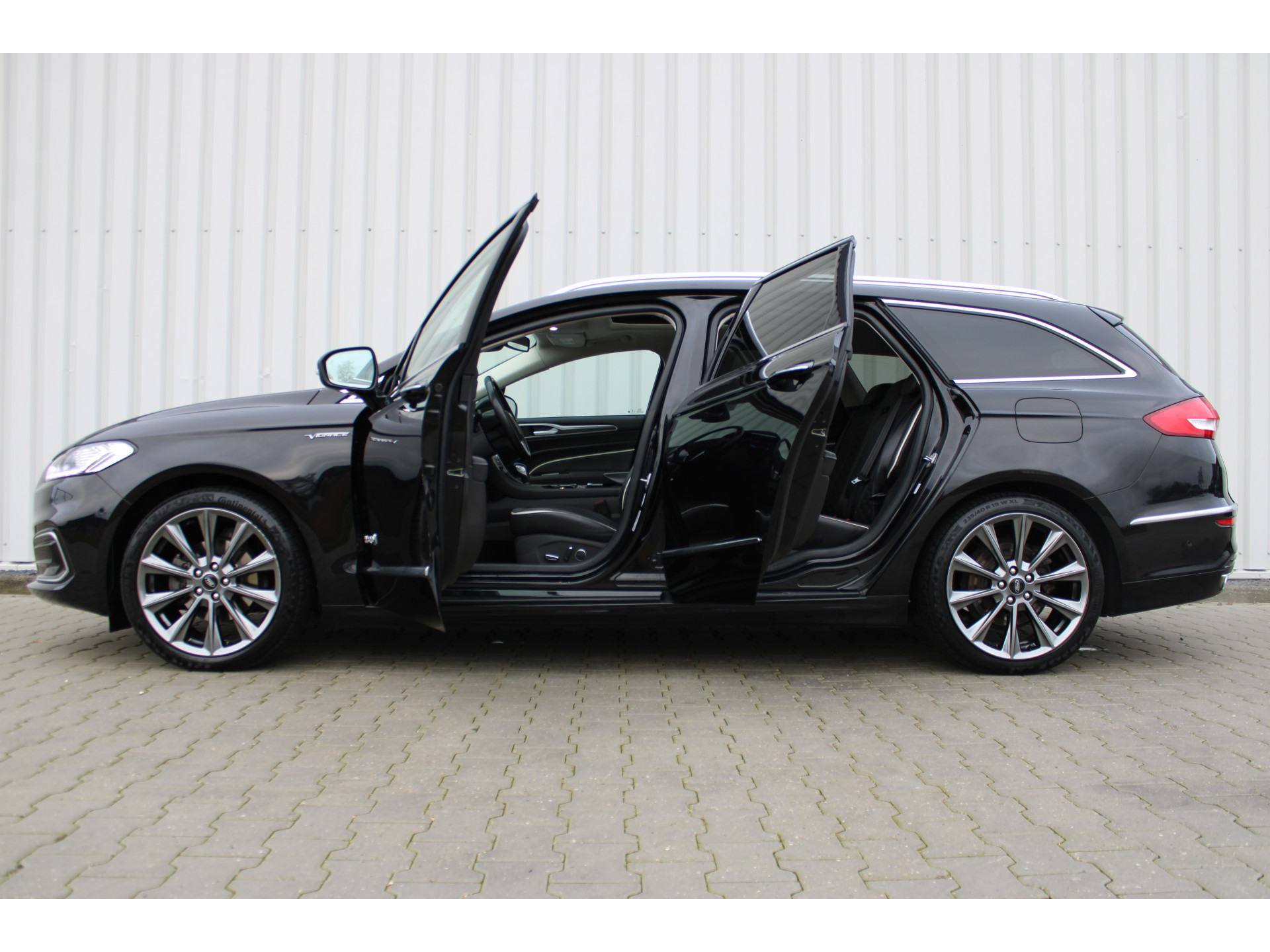 Ford Mondeo Wagon 2.0 IVCT HEV Vignale | Incl. 12 maanden garantie | 50108645-15.jpg | Van der Veen Autogroep