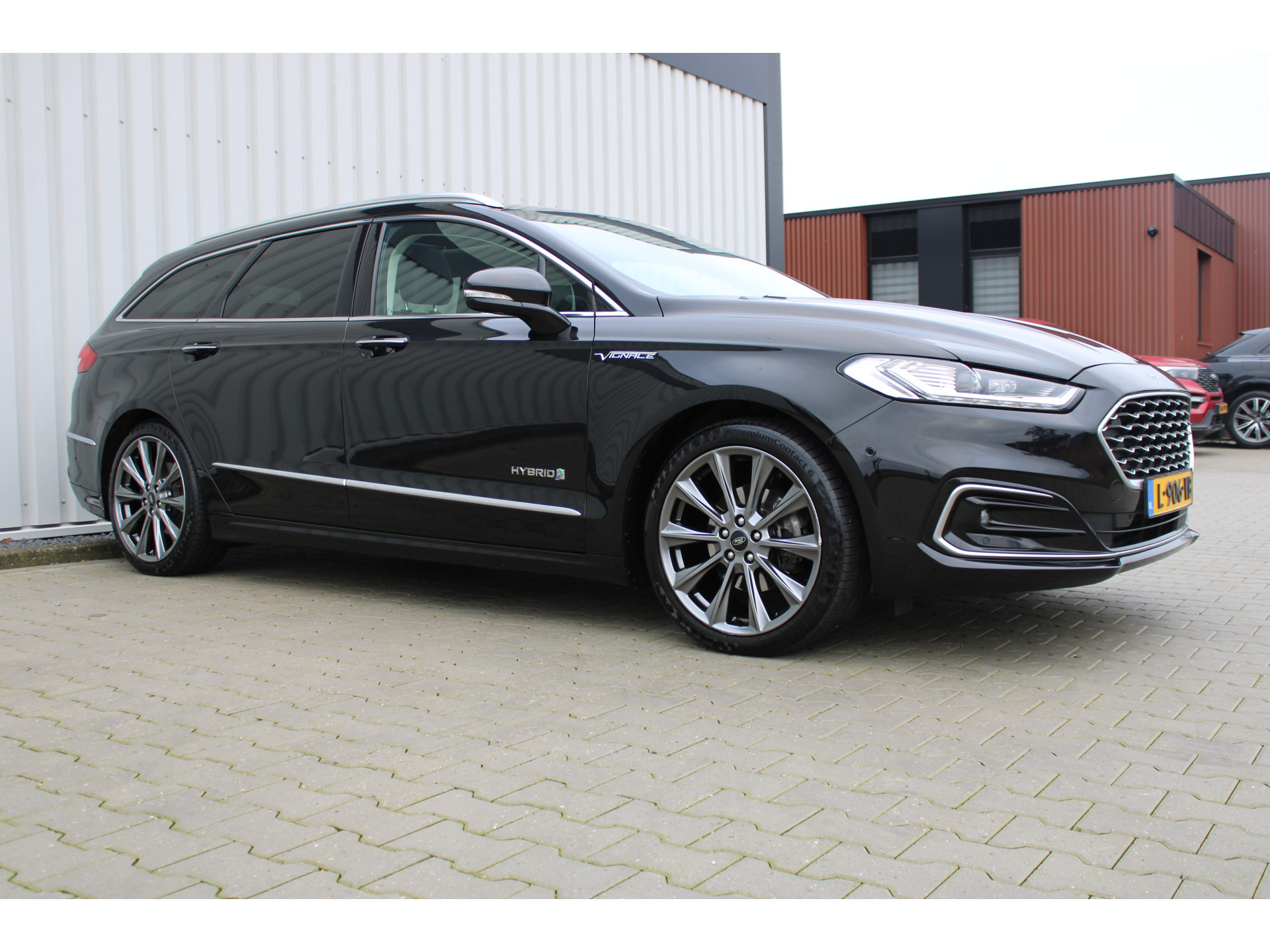 Ford Mondeo Wagon 2.0 IVCT HEV Vignale | Incl. 12 maanden garantie | 50108645-21.jpg | Van der Veen Autogroep