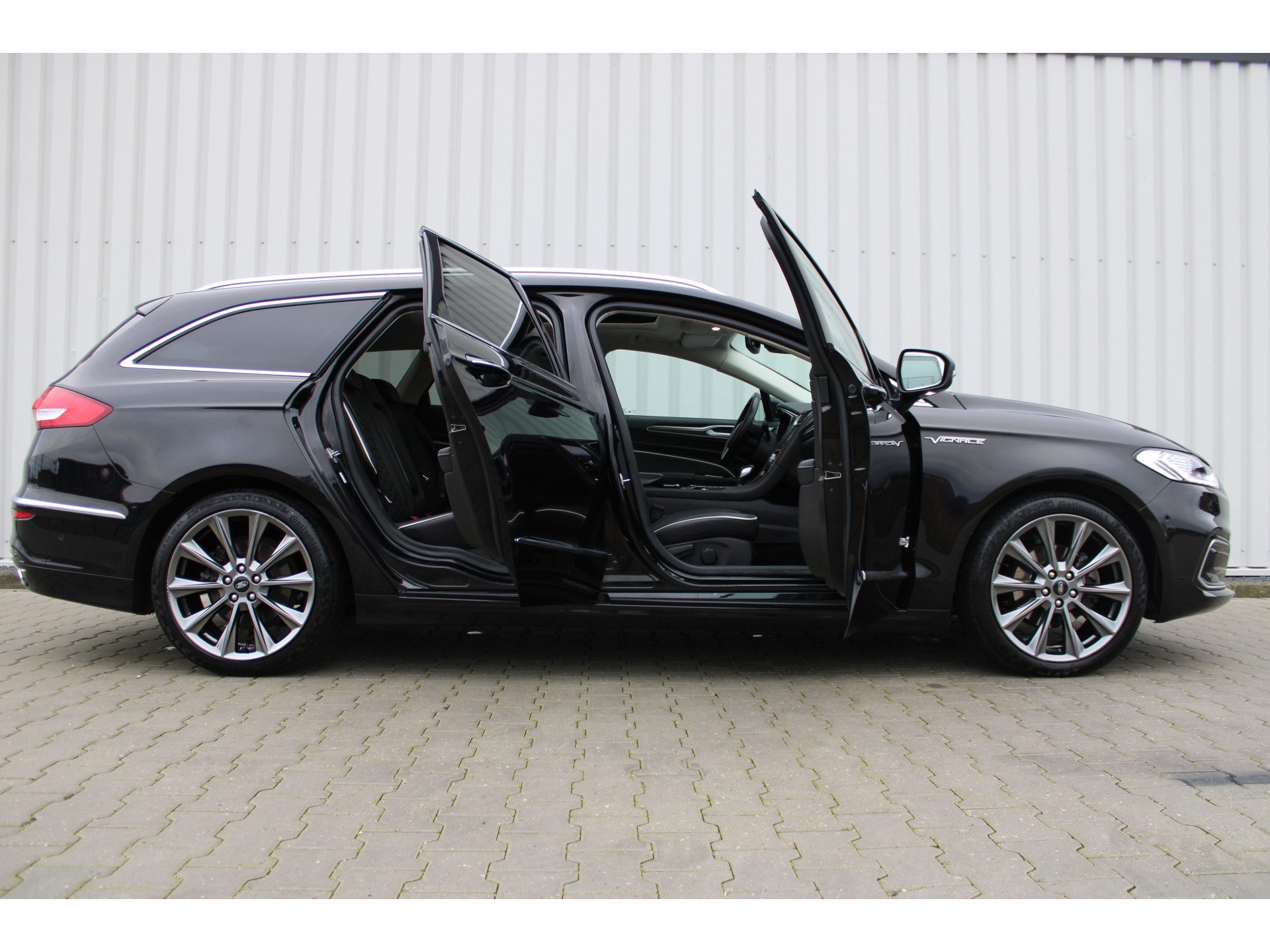 Ford Mondeo Wagon 2.0 IVCT HEV Vignale | Incl. 12 maanden garantie | 50108645-24.jpg | Van der Veen Autogroep