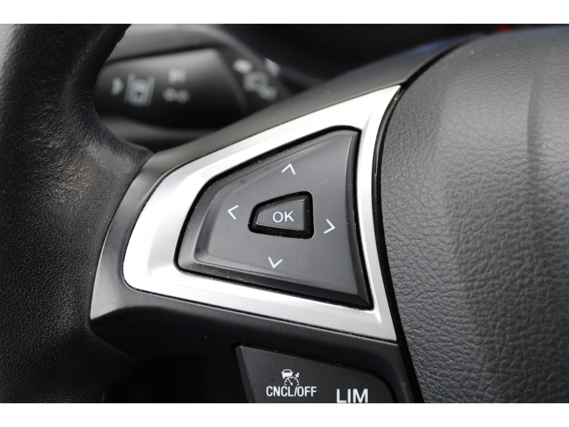 Ford Mondeo Wagon 2.0 IVCT HEV Vignale | Incl. 12 maanden garantie | 50108645-38.jpg | Van der Veen Autogroep