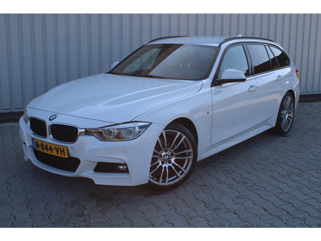BMW 3 Serie Touring 320i M Sport Shadow Executive | Incl. 12 maanden garantie | 51751226-4.jpg | Van der Veen Autogroep