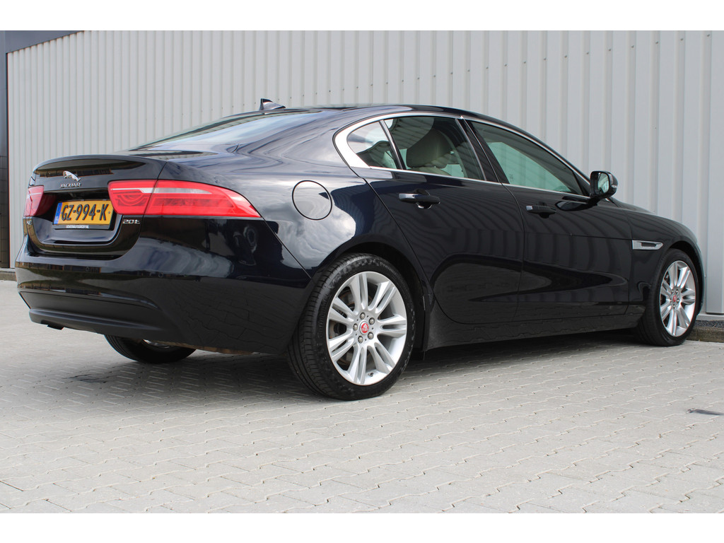 Jaguar XE 2.0 Portfolio | Incl. 12 maanden garantie | 52503914-2.jpg | Van der Veen Autogroep