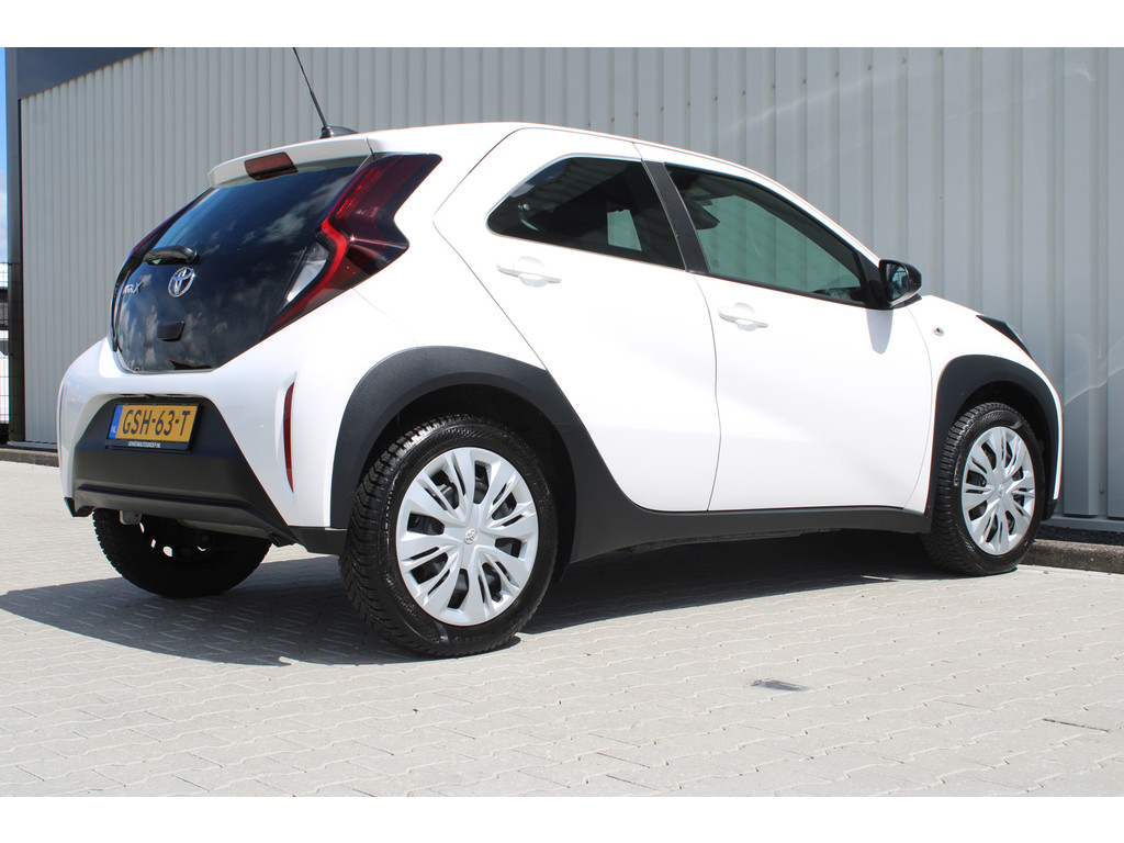 Toyota Aygo X 1.0 VVT-i MT Play | Incl. 12 maanden garantie | 54119682-2.jpg | Van der Veen Autogroep