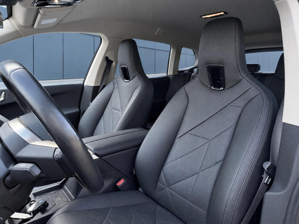 BMW iX xDrive40 Executive 77 kWh | SoH 100% | Incl. 12 56349700-3.jpg | Van der Veen Autogroep