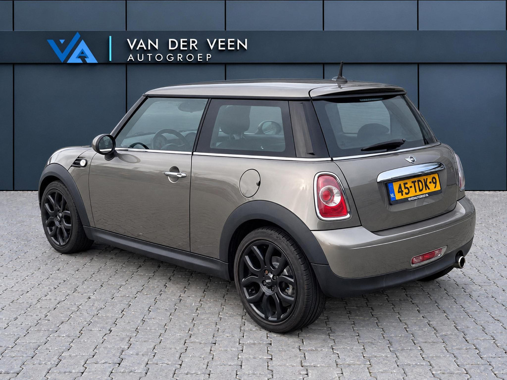 MINI One Mini 1.6 Red Hot | 56350206-1.jpg | Van der Veen Autogroep