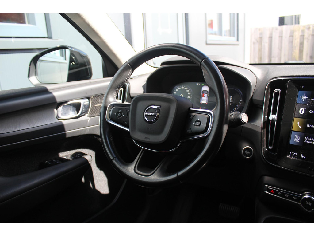 Volvo XC40 1.5 T4 Recharge R-Design Expression | Incl. 12 56350223-1.jpg | Van der Veen Autogroep