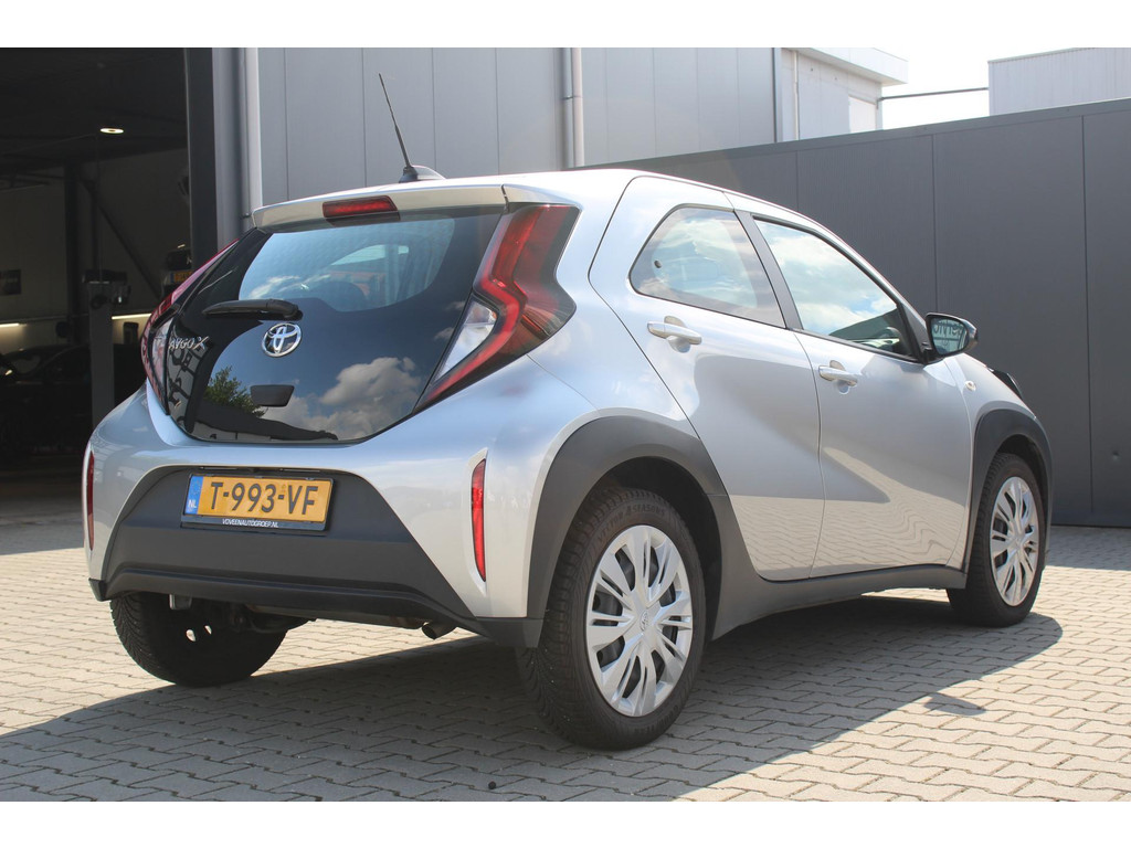 Toyota Aygo X 1.0 VVT-i MT Play | Incl. 12 maanden garantie | 56350226-2.jpg | Van der Veen Autogroep