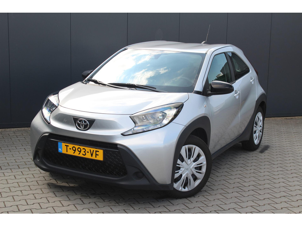 Toyota Aygo X 1.0 VVT-i MT Play | Incl. 12 maanden garantie | 56350226-4.jpg | Van der Veen Autogroep