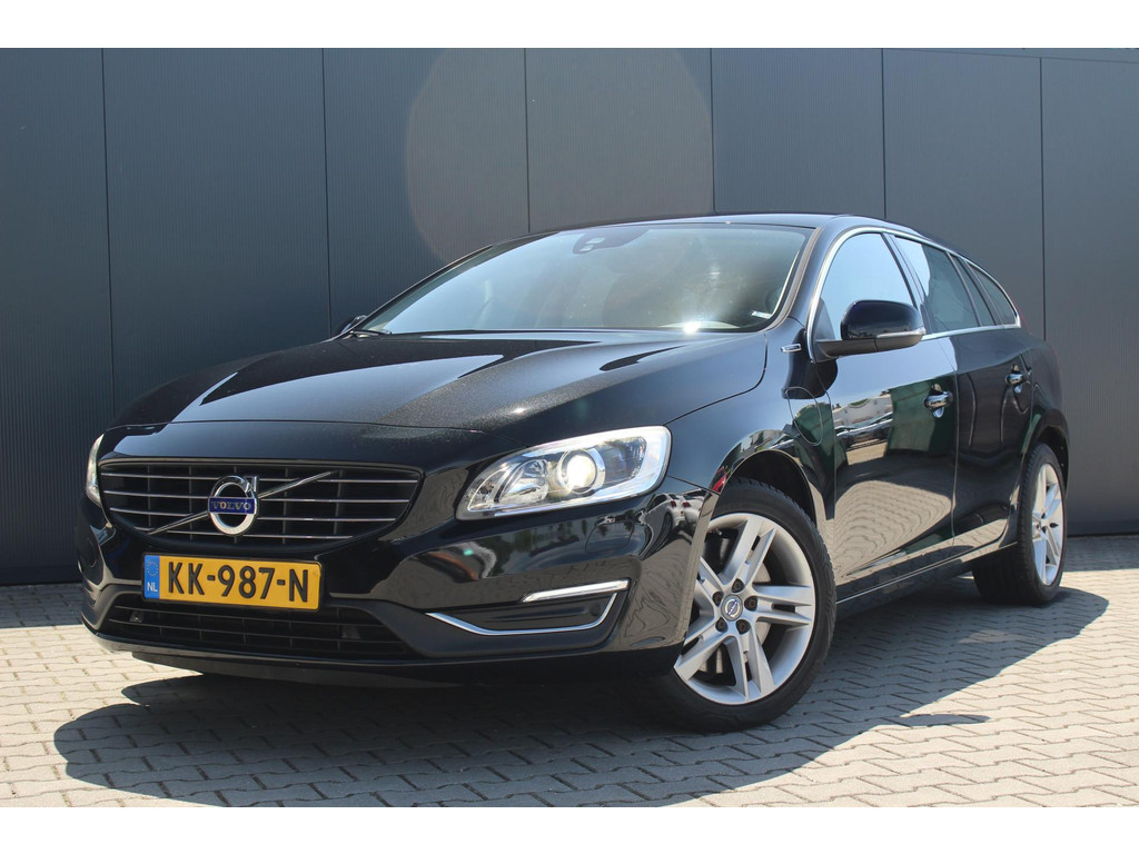 Volvo V60 2.4 D6 Twin Engine Momentum | Incl. 12 maanden 56350233-3.jpg | Van der Veen Autogroep