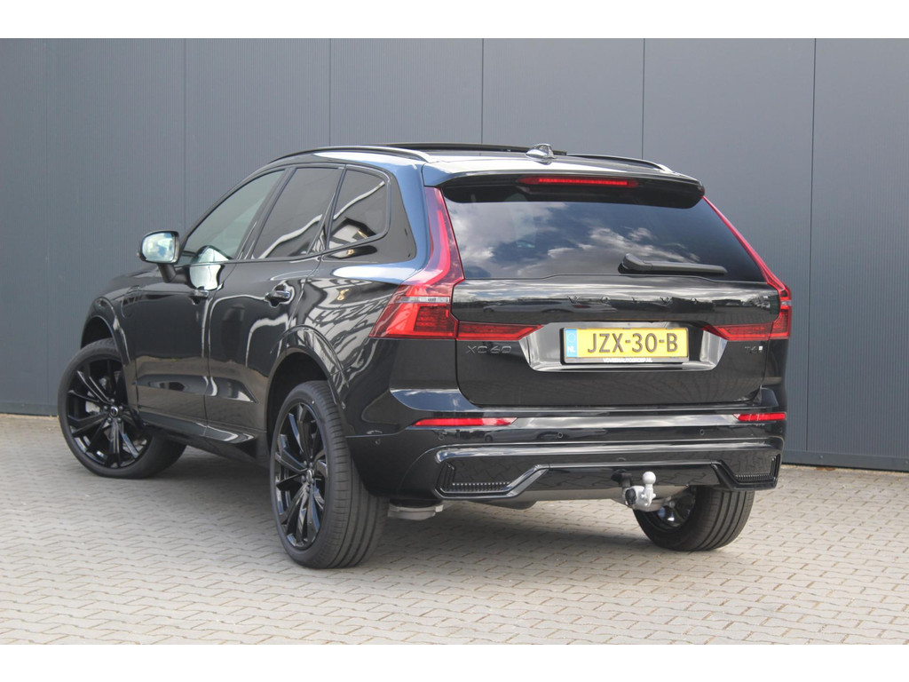 Volvo XC60 2.0 T6 Plug-in hybrid AWD Ultra Black Edition | 2 56350235-2.jpg | Van der Veen Autogroep