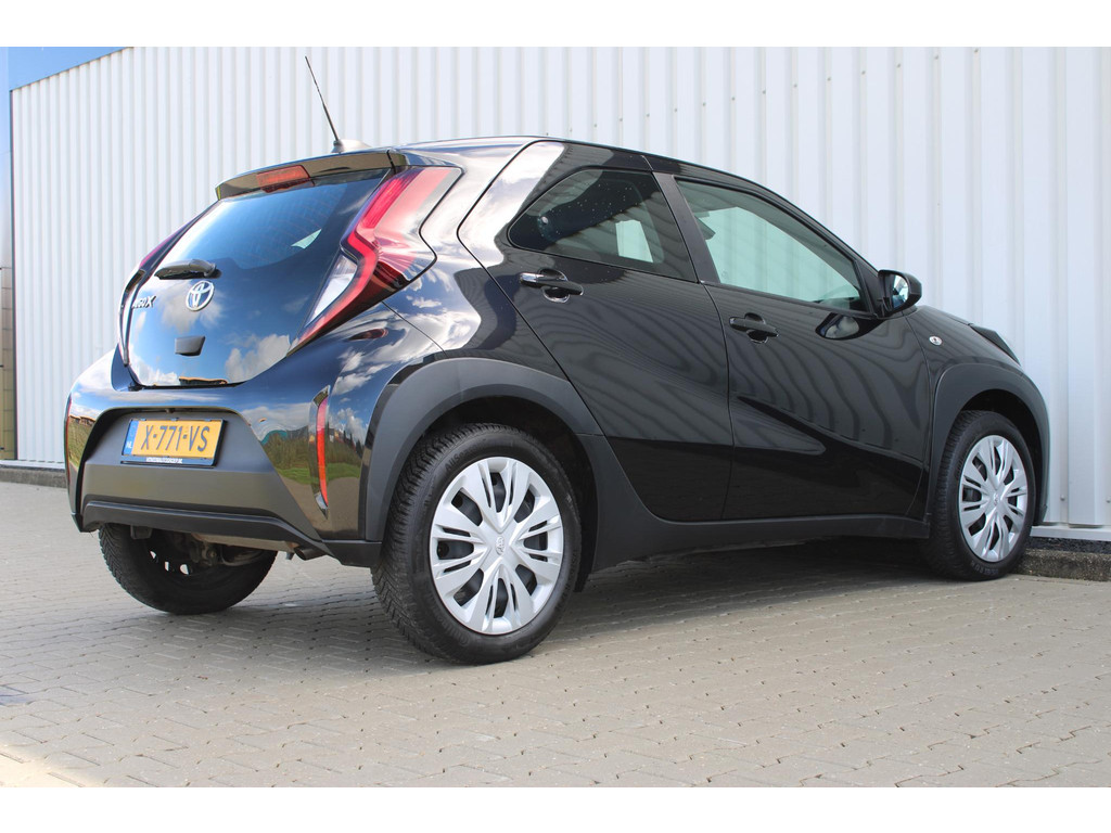 Toyota Aygo X 1.0 VVT-i MT Play 56570255-2.jpg | Van der Veen Autogroep