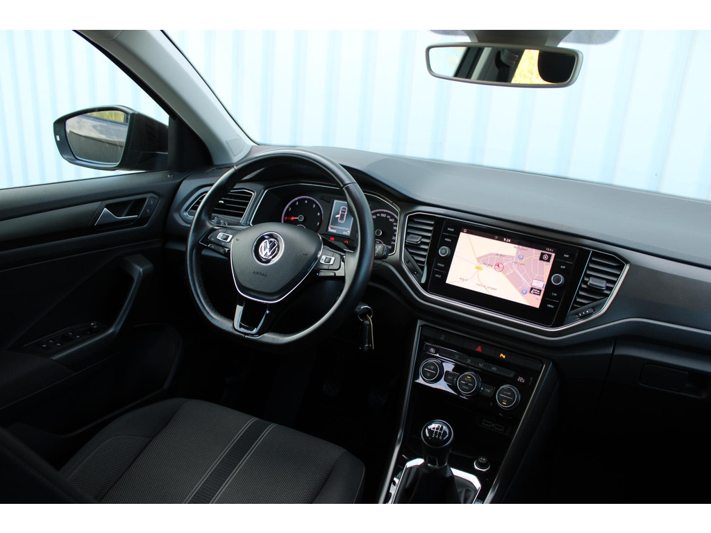Volkswagen T-Roc 1.0 TSI Style 56591197-1.jpg | Van der Veen Autogroep